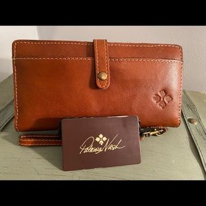 Patricia Nash Smooth Wallet